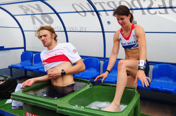 Why Do Athletes Take Ice Baths? - SET FOR SET
