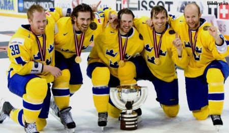 Sweden celebrate winning 2006 World Championships Riga