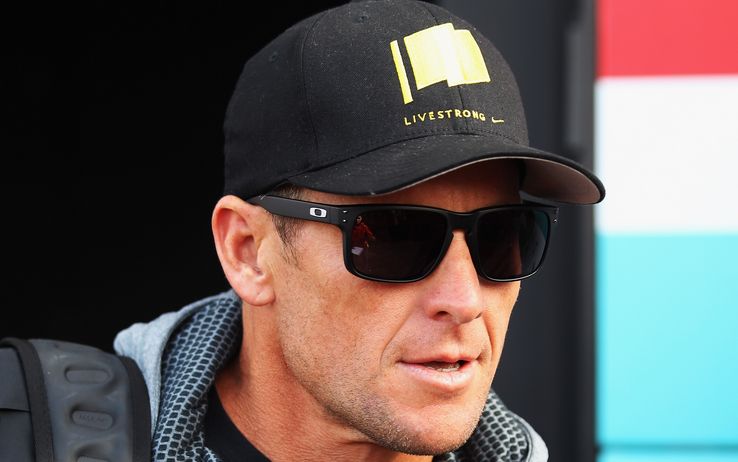 Lance Armstrong with Livestrong cap