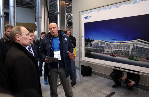 Dmitry Chernyshenko with Vladimir Putin Sochi February 6 2013