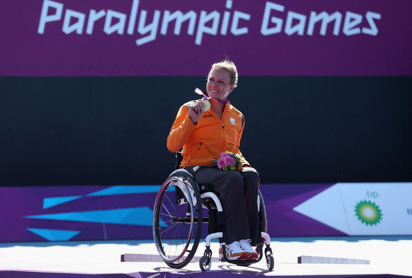Esther Vergeer with London 2012 gold medal