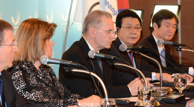 Jacques Rogge at Pyeongchang 2018 press conference Seoul February 1 2013 resized