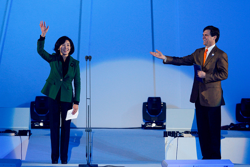Na Kyung-won waves to crowd at end of Pyeongchang 2013