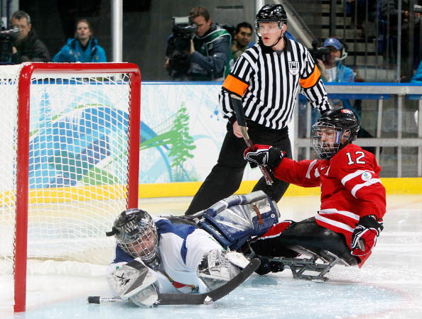 Italy vs Canada ice sledge hockey
