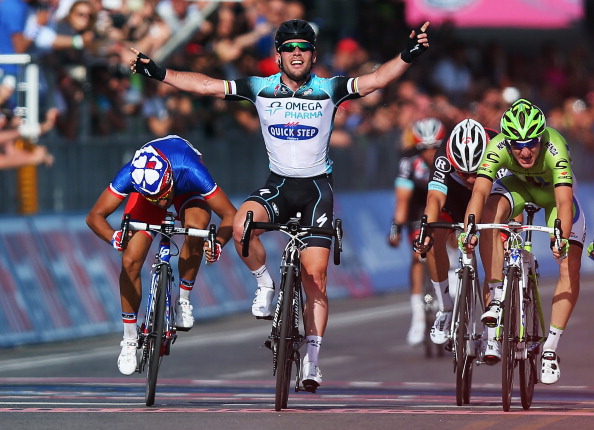 Mark Cavendish wins stage one Giro dItalia Naples May 4 2013