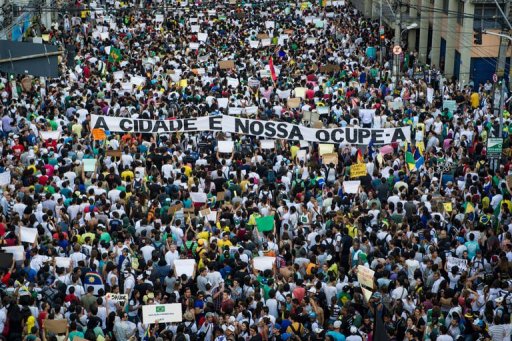 Brazilians marching against the cost of the 2014 FIFA World Cup