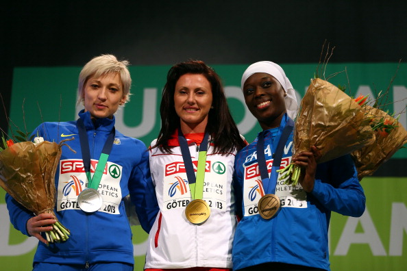 Tezdzhan Naimova won gold ahead of silver medallist Mariya Ryemyen of Ukraine and bronze medallist Myriam Soumare of France