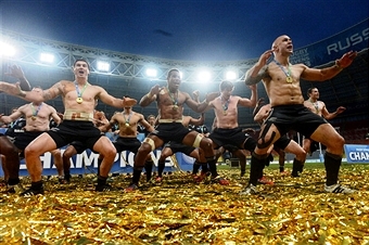 New Zealand players peform traditional dance after winng RWC