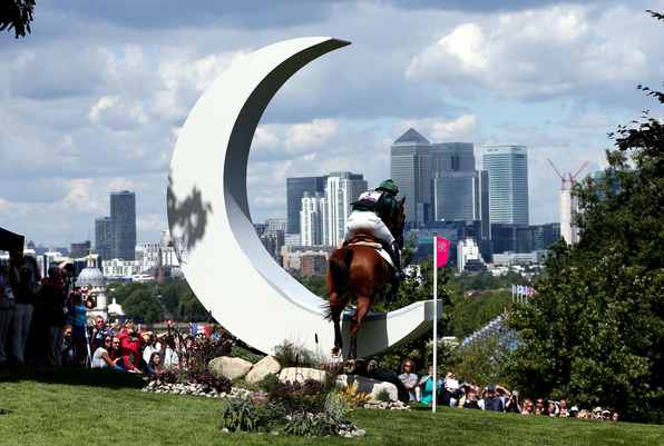 London 2012 crescent on equestrian course