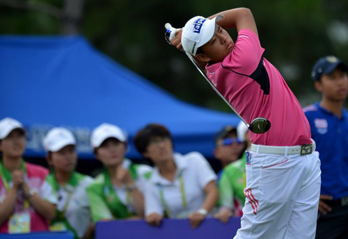 Chinese Taipeis Chun An Yu wins the mens golf title in Nanjing