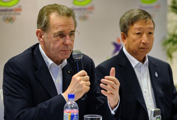 Ser Miang Ng sitting alongside current IOC President Jacques Rogge before the 2010 Summer Youth Olympic Games in Singapore