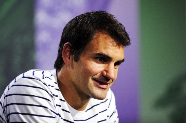 Tennis legend Roger Federer supports the campaign to get squash on the 2020 Olympic programme