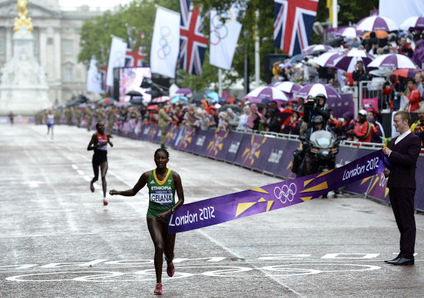 Tiki Gelana wins London 2012