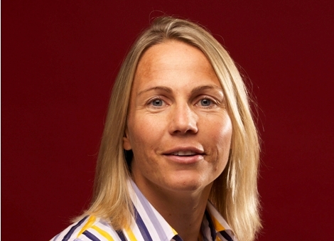 Former hockey international Sarah Powell has been named as the first female chief executive of Sport Wales