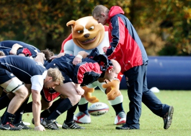 Ruckley gets up close to the action as Graeme Rowntree puts the England players through their paces