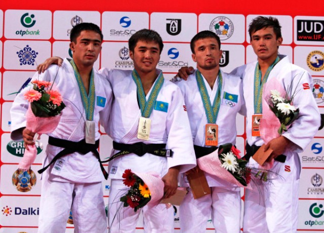 Yeldos Smetov (second from left) headed a Kazakhstani clean sweep of medals in the -60kg category