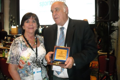 Antonio von Ondarza recieves the Spirit of Sport Award in 2010 for his dedication to sports