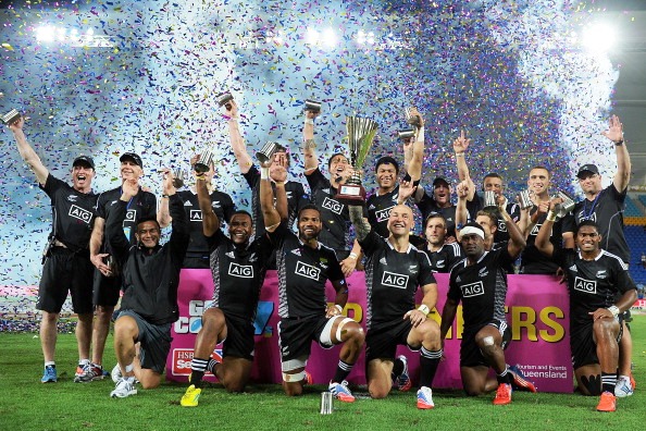 Defending World Sevens Series champions New Zealand got their 2013-2014 campaign off to a winning start on the Gold Coast