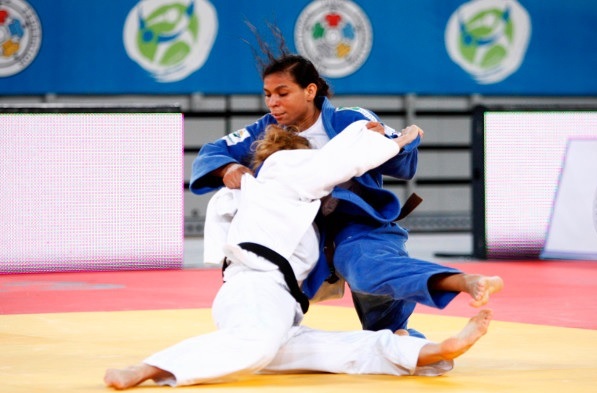 Germanys Sappho Coban won the first gold medal of day two beating Jessica Pereira of Brazil