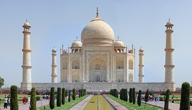Taj Mahal will provide a stunning backdrop for the Queen's Baton Relay when it visits India next