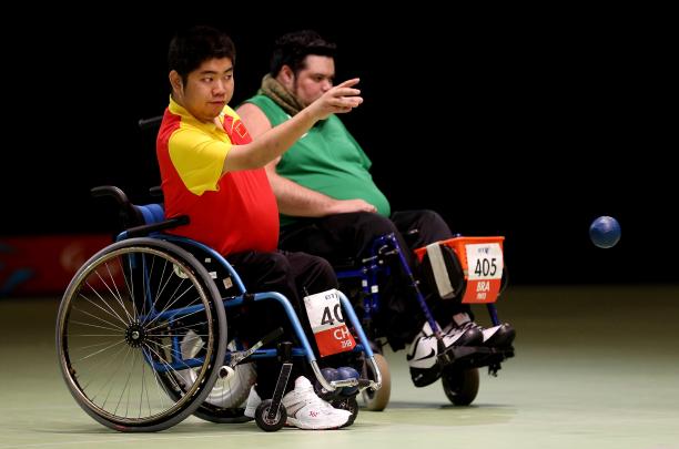 Yuansen Zheng knocked Jean-Paul La Fontaine out of the quarterfinals at the 2013 Asia and Oceania Boccia Championships