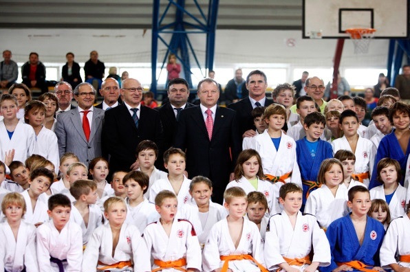Judoka from around the world took part in the third edition of World Judo Day on Monday