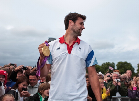 Tom James celebrating his second gold medal at London 2012 ©AFP/Getty Images