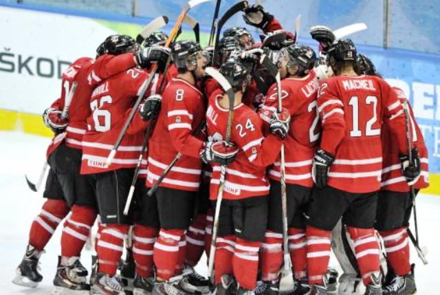 Canada completed the ice hockey double on the final day at Trentino 2013 as their men overcame Kazakhstan ©Max Pattis/Trentino 2013 Universiade