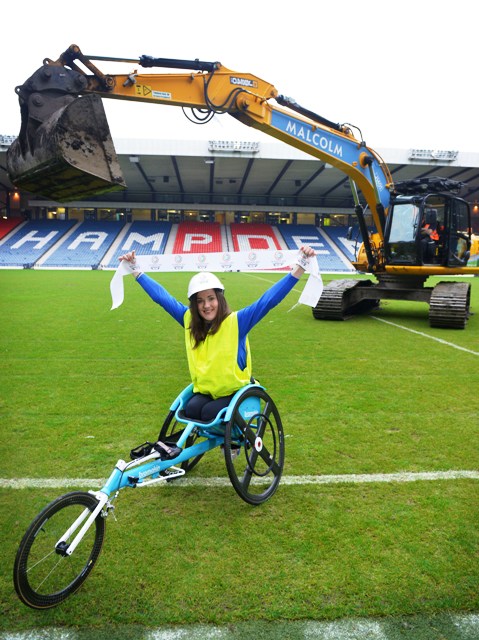 Megan Dawson-Farrell will be hoping to salute a packed Hampden with a Commonwealth Games medal next year ©Glasgow 2014