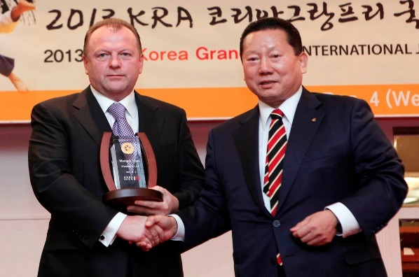 Before today's draw, IJF President Mr Marius Vizer received a crystal trophy in celebration of his election to President of SportAccord ©IJF Media