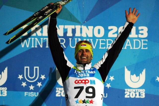 Milanko Petrovic celebrates his second gold and third medal overall at Trentino 2013 ©Pierre Teyssot/Trentino 2013 Universiade