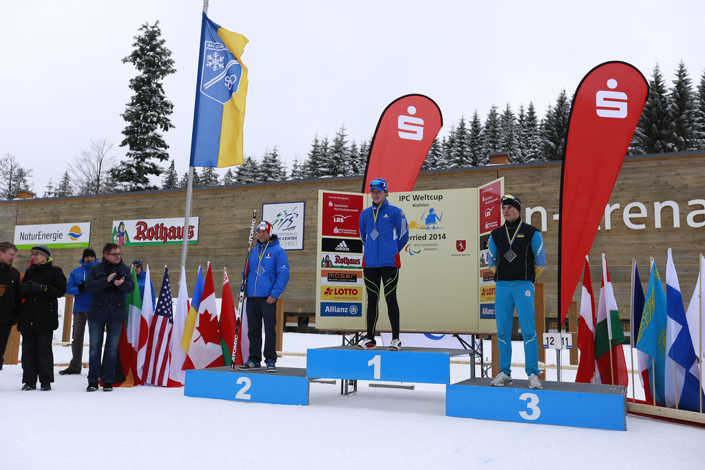 Azat Karachurin continued to dominate the men's standing event, winning both the final race and the overall World Cup title ©IPC