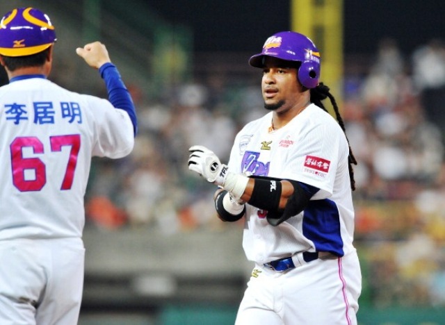 Former Boston Red Sox star Manny Ramirez turned out for CPBL side EDA Rhinos last season ©AFP/Getty Images