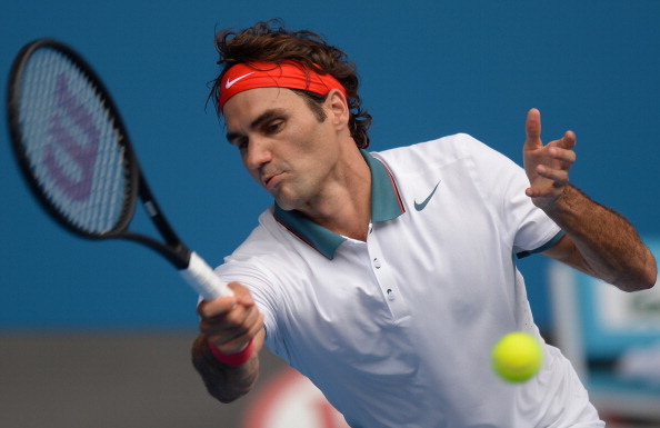 Roger Federer also swept through to the last 16 in three impressive sets