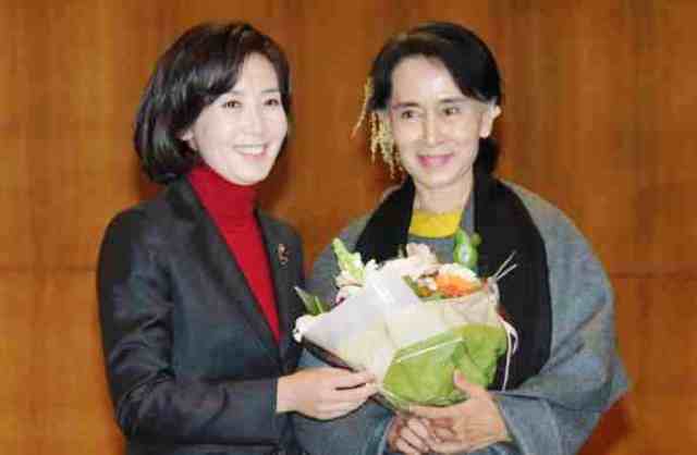 South Korean Kyung-won Na (left) is one of only three women elected to the IPC Governing Board last November ©Getty Images 