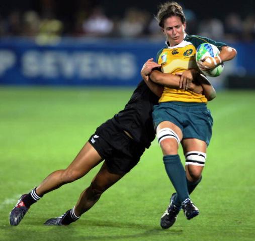 The Women's Rugby World Cup Sevens was run alongside the men's competition for the first time in Dubai in 2009 ©AFP/Getty Images