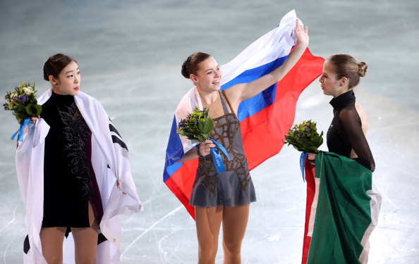 Adelina Sotnikova celebrates gold for Russia in f
                </div>

                                    <!-- The Gallery as lightbox dialog, should be a child element of the document body -->
<div class=