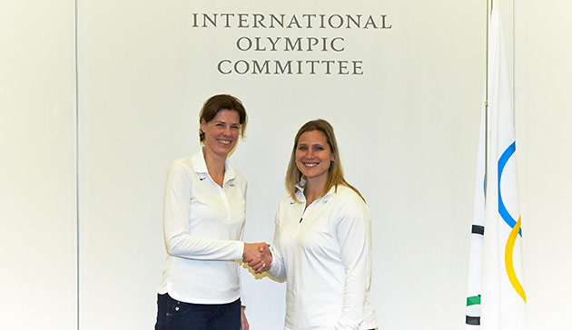 Angela Ruggiero, pictured with Claudia Bokel, was appointed vice-chairman to create a strong female presence on the IOC Athletes Commission ©IOC