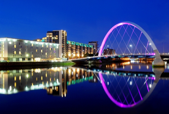 Competitors in the Glasgow 2014 marathon will cross the River Clyde four times during the event ©Glasgow 2014