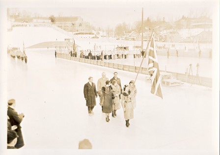 Molly Philips carried Britain's flag at the Opening Ceremony of the 1932 Winter Olympics in Lake Placid, the first woman from any country to be given the honour ©Philip Barker