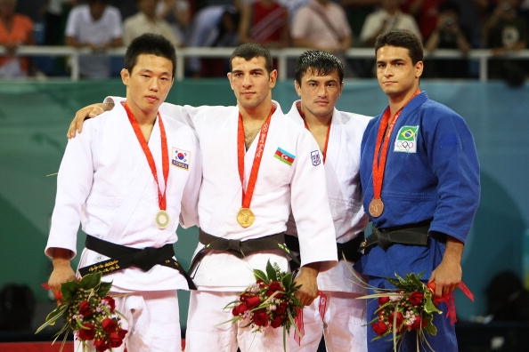 Wang Ki-chun (left) won silver in the men's under 73kg judo event at the 2008 Beijing Olympic ©Games Getty Images