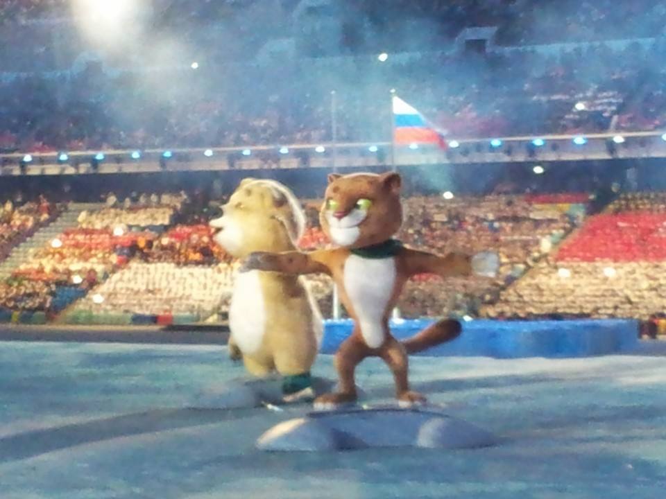 The mascots arrive in the stadium ©ITG