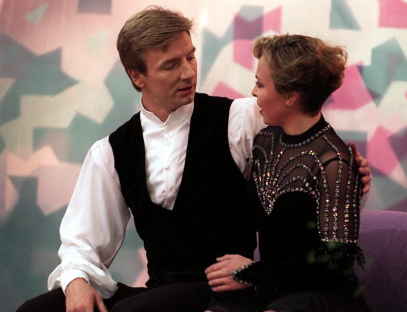 Torvill and Dean take stock after their disappointing performance in the opening, compulsory figures section of their Olympic return at Lillehammer in 1994 ©Getty Images