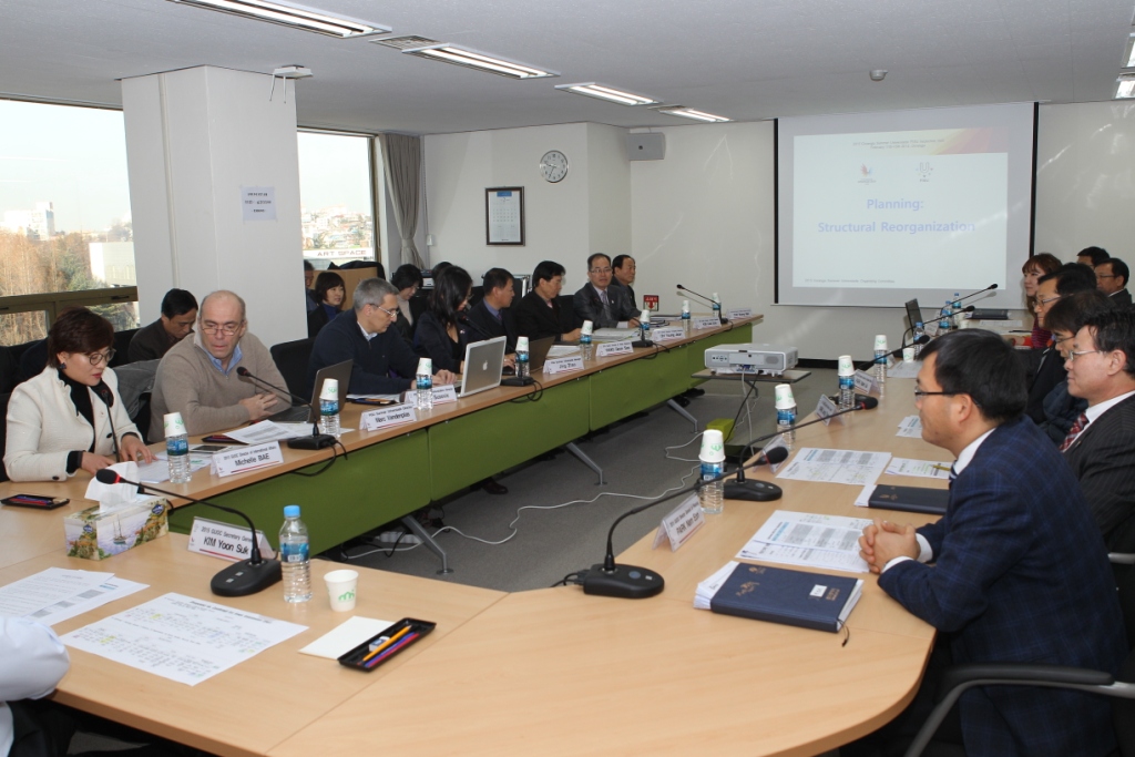 The visit was a first for FISU members since phase three of preparations, which saw the expansion and relocation of the Gwangju 2015 Organising Committee ©Gwangju 2015