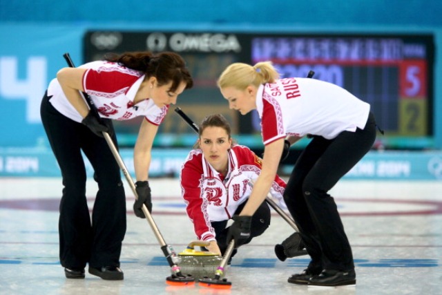 Anna Sidorova (centre) led Russia to its first ever medal at a World Championships in Canada ©Getty Images 