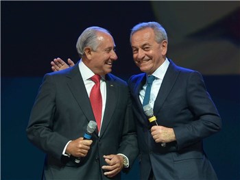 Ary Graça with Italian Volleyball Federation President Carlo Magri at the drawing of the lots ceremony for the 2014 FIVB Women's World Championship ©International Volleyball Federation