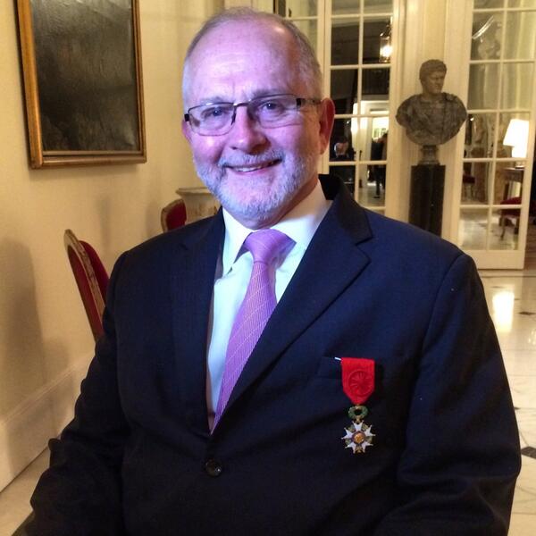 IPC President Sir Philip Craven has been appointed to the rank of Officer in the Ordre National de la Legion d'Honneur ©BBC Sport