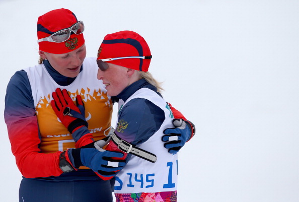 Iuliia Budaleeva and guide Tatiana Maltseva embrace after winning the 12.5km biathlon ©Getty Images