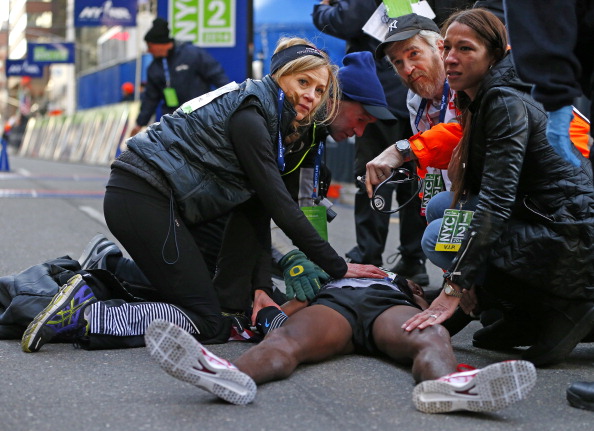 Mo Farah following the New York Half Marathon this morning ©Getty Images