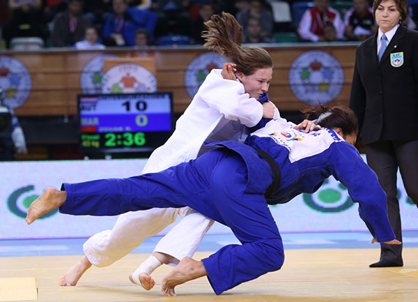 Rizlen Zouak got her hands on the only non-German gold medal of the day as she secured gold for Morocco in the women's under 63kg category ©IJF